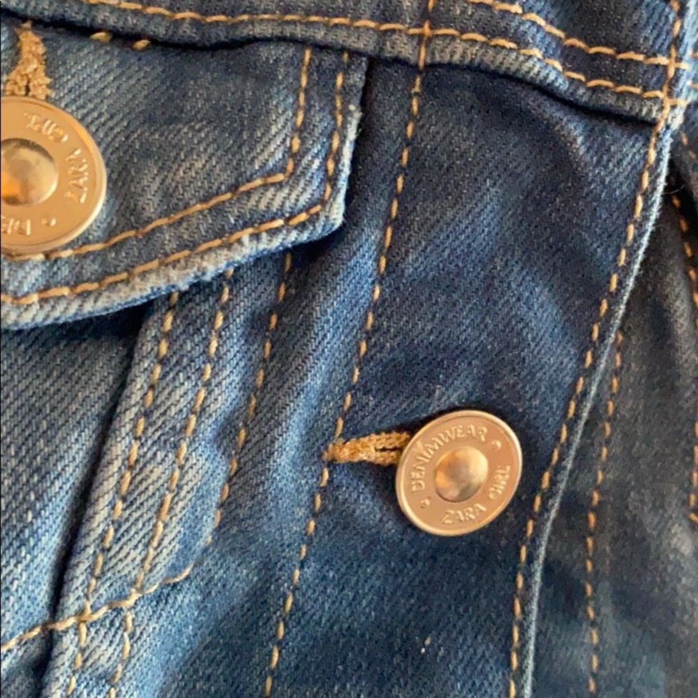 Jean jacket - Picture 2 of 4